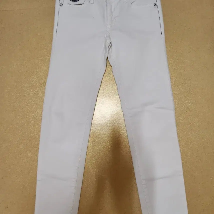 [BUNJANG] Guess White Denim Pants (Size 24-25) / 게스 화이트 데님 바지 24~25사이즈
