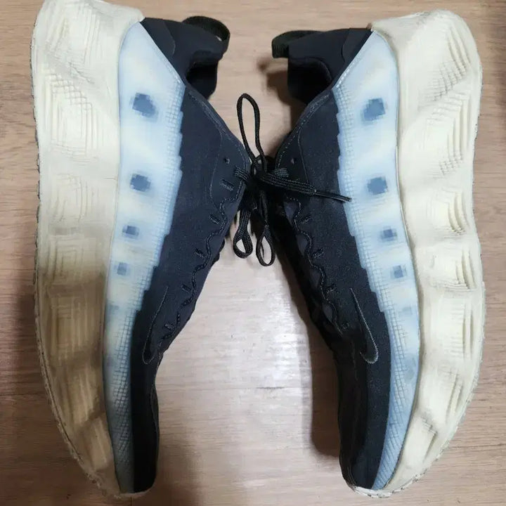 [BUNJANG] Nike Avar Over Shoes / 나이키 아바 로버 (265)