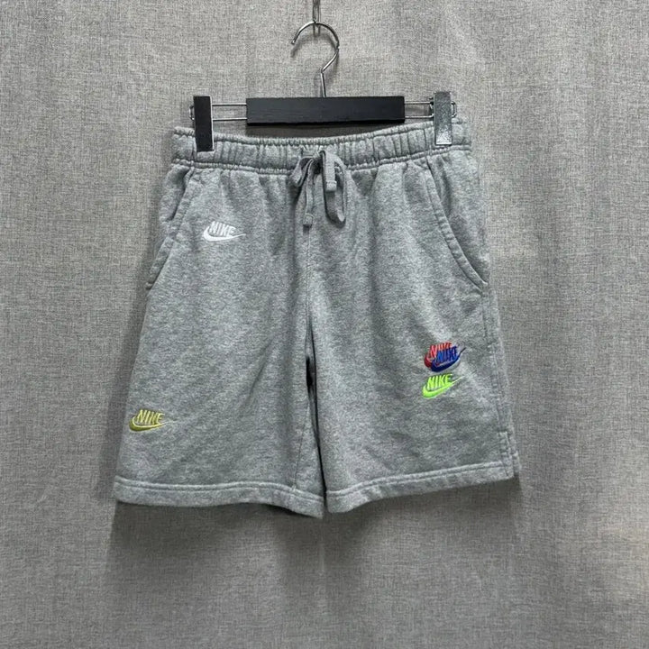 [SOLD OUT] [M] 나이키(NIKE) 숏 에센셜 스웨트 반바지