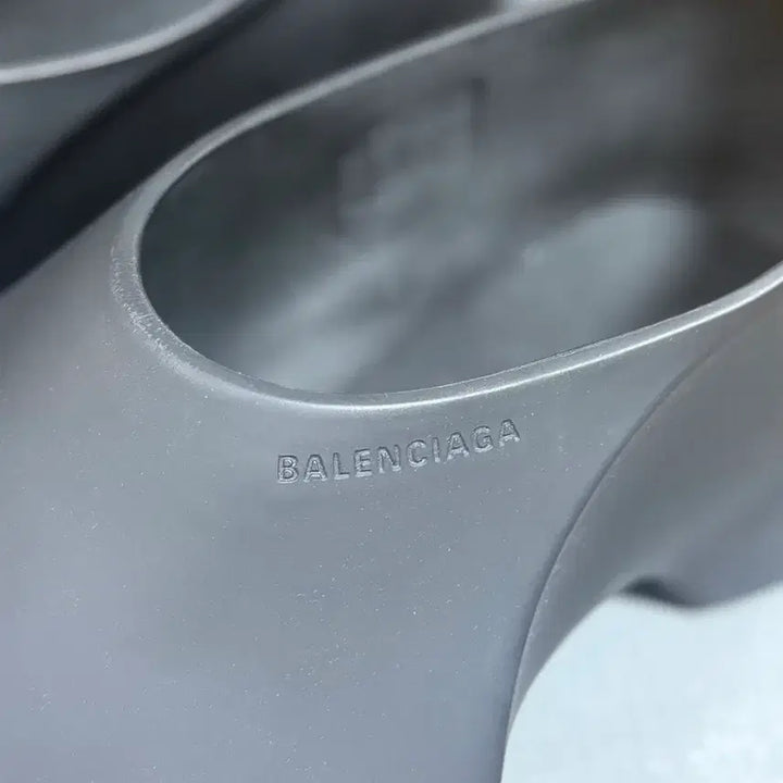 [BUNJANG] Balenciaga Space Shoe Matte 42 / 발렌시아가 스페이스슈 무광 42