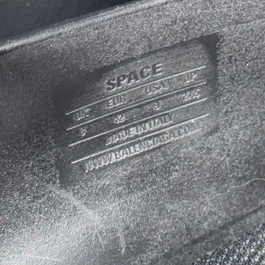 [BUNJANG] Balenciaga Space Shoe Matte 42 / 발렌시아가 스페이스슈 무광 42
