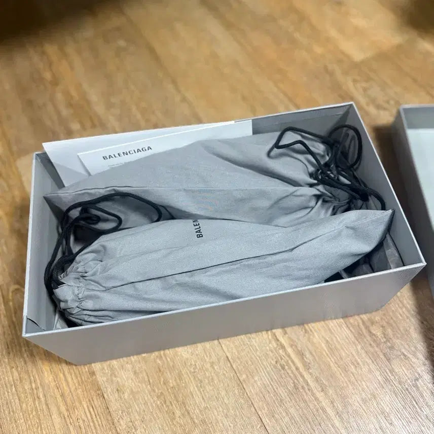 [BUNJANG] Balenciaga Space Shoe Matte 42 / 발렌시아가 스페이스슈 무광 42