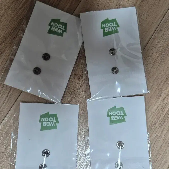 [BUNJANG] Our Nine Years Badge Bundle Set / (미개봉) 아홉수 우리들 뱃지 4개 일괄