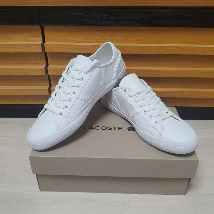 [BUNJANG] Lacoste SIDELINE 0121 2 CMA WHT/GUM LTH/SYN White Sneakers (Size 40.5 / 260-265) / (새신발)라코스테 화이트 스니커즈 40.5