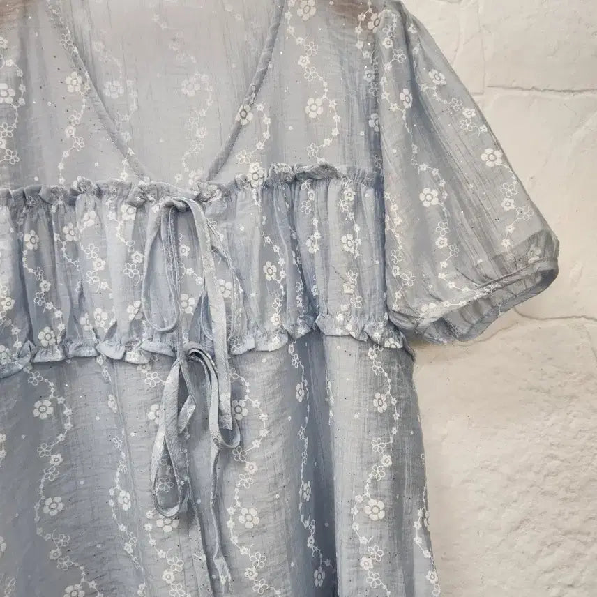 [BUNJANG] Floral See-Through Blouse / 잔꽃시스루블라우스 (새상품)