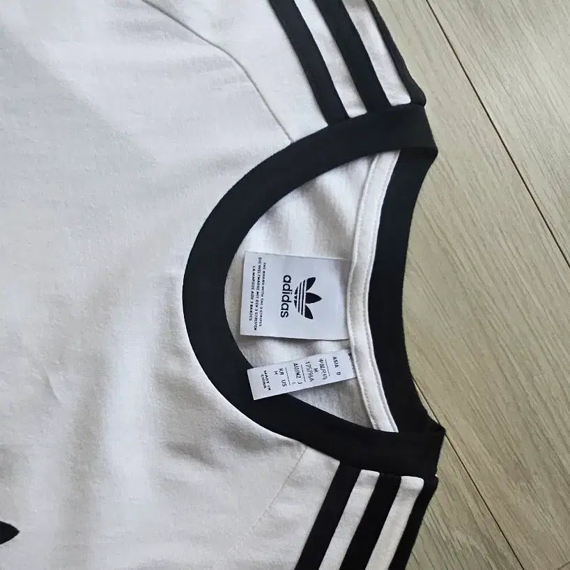 [SOLD OUT] 아디다스 아디컬러 오리지날 반팔 클래식  티셔츠  IA4846