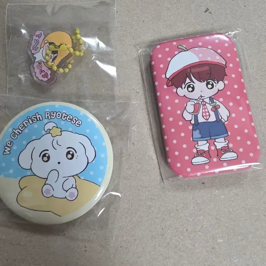 [BUNJANG] NCT WISH Ryo Birthday Pin Button and Keyring / 엔시티위시 료 생카 핀버튼 및 키링 양도