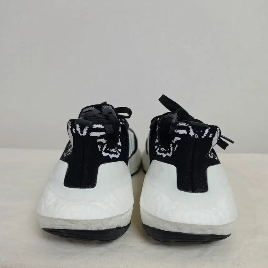 [SOLD OUT] 235아디다스 울트라부스트22  -793