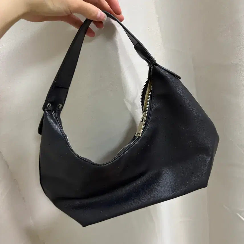 [BUNJANG] Temu Shoulder Bag Black / 테무 가방