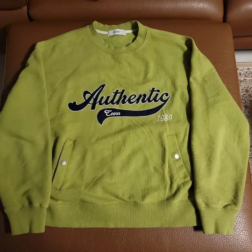 [BUNJANG] Icore Light Green Oversized Sweatshirt / 이코르 라이트그린 오버핏 맨투맨