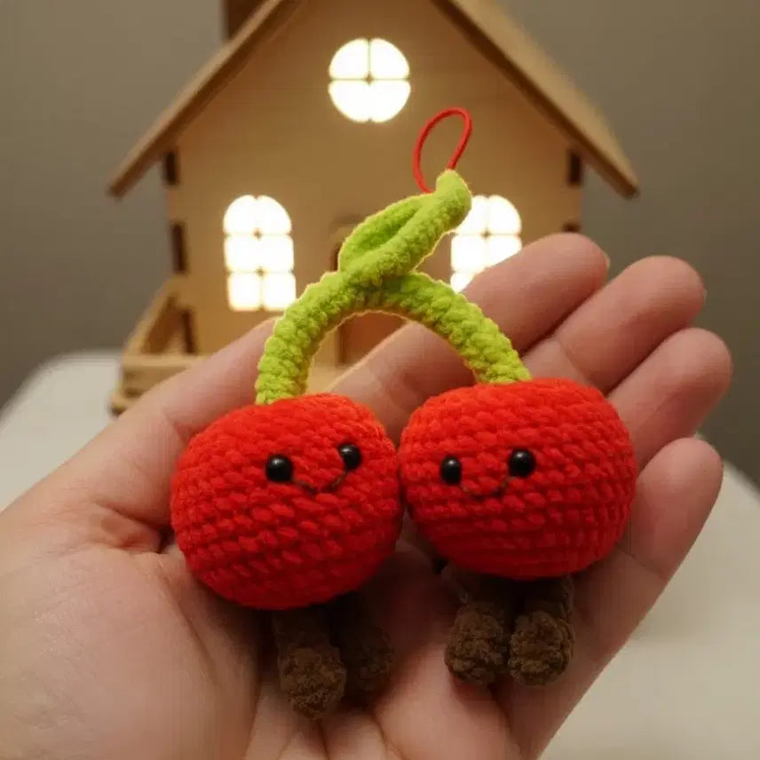 [BUNJANG] Handmade Double Cherry Crochet Keyring / [당일발송] 상큼함 2배! 귀요미 체리 친구들 핸드메이드 코바늘 키링