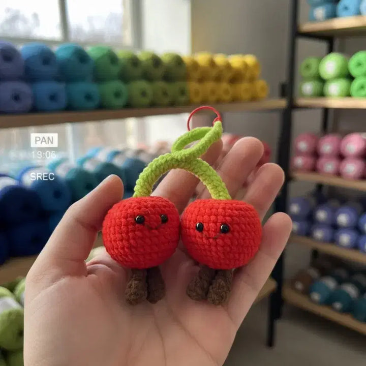 [BUNJANG] Handmade Double Cherry Crochet Keyring / [당일발송] 상큼함 2배! 귀요미 체리 친구들 핸드메이드 코바늘 키링