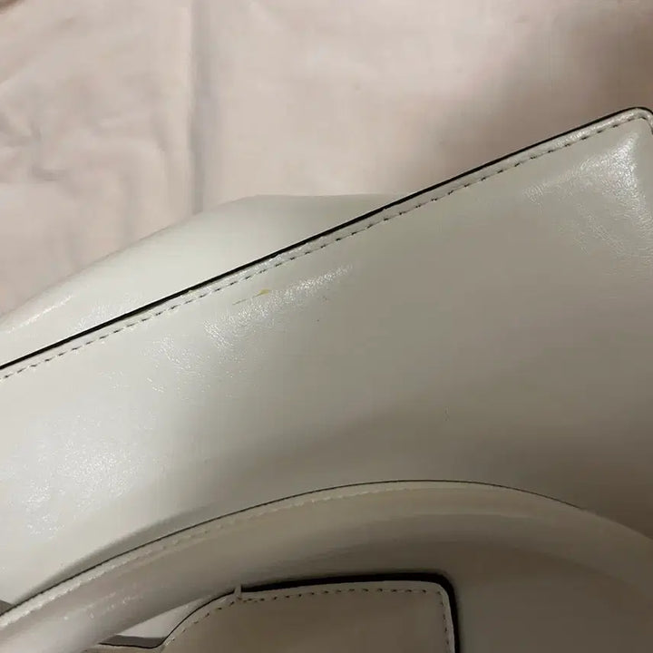 [BUNJANG] FOLNUA Ivory Boston Bag / FOLNUA 폴뉴아 아이보리 보스턴백