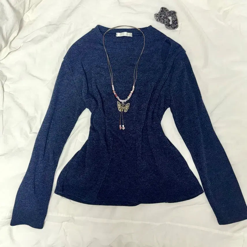 [BUNJANG] Y2K Off-Shoulder Slit Knit Top / 트임 오프숄더 니트 빈티지 y2k 갸루 고스펑크 그런지 히메카지 섹시