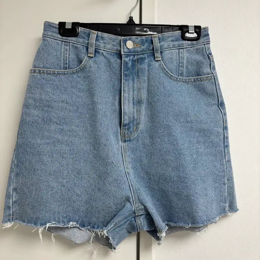 [BUNJANG] Antique J Bohemian Light Wash Denim Shorts L / 엔티크제이 보헤미안 청반바지 연청 L