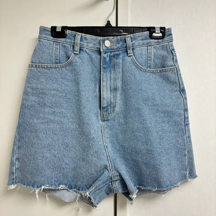 [BUNJANG] Antique J Bohemian Light Wash Denim Shorts L / 엔티크제이 보헤미안 청반바지 연청 L