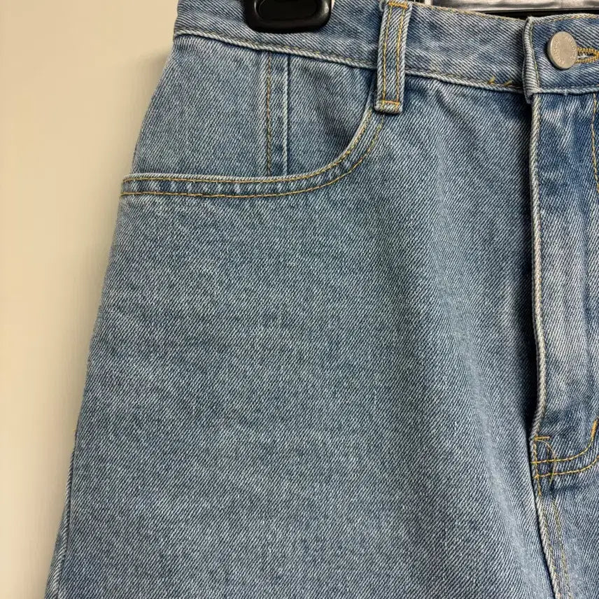 [BUNJANG] Antique J Bohemian Light Wash Denim Shorts L / 엔티크제이 보헤미안 청반바지 연청 L