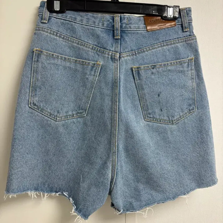 [BUNJANG] Antique J Bohemian Light Wash Denim Shorts L / 엔티크제이 보헤미안 청반바지 연청 L