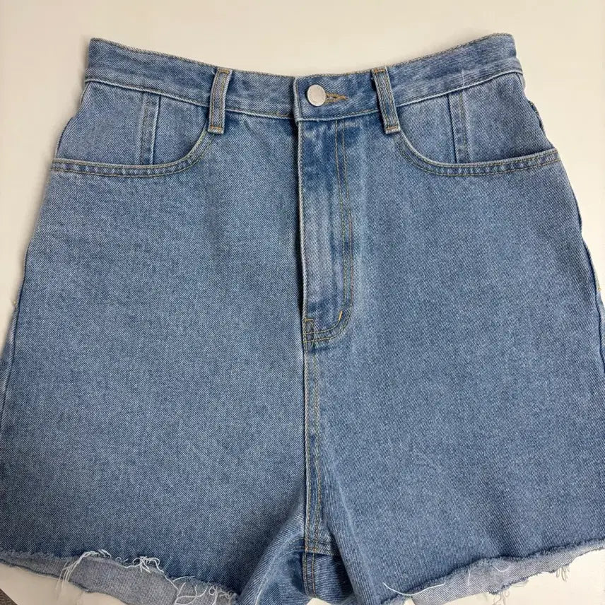 [BUNJANG] Antique J Bohemian Light Wash Denim Shorts L / 엔티크제이 보헤미안 청반바지 연청 L
