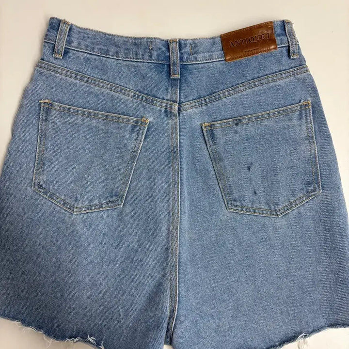 [BUNJANG] Antique J Bohemian Light Wash Denim Shorts L / 엔티크제이 보헤미안 청반바지 연청 L