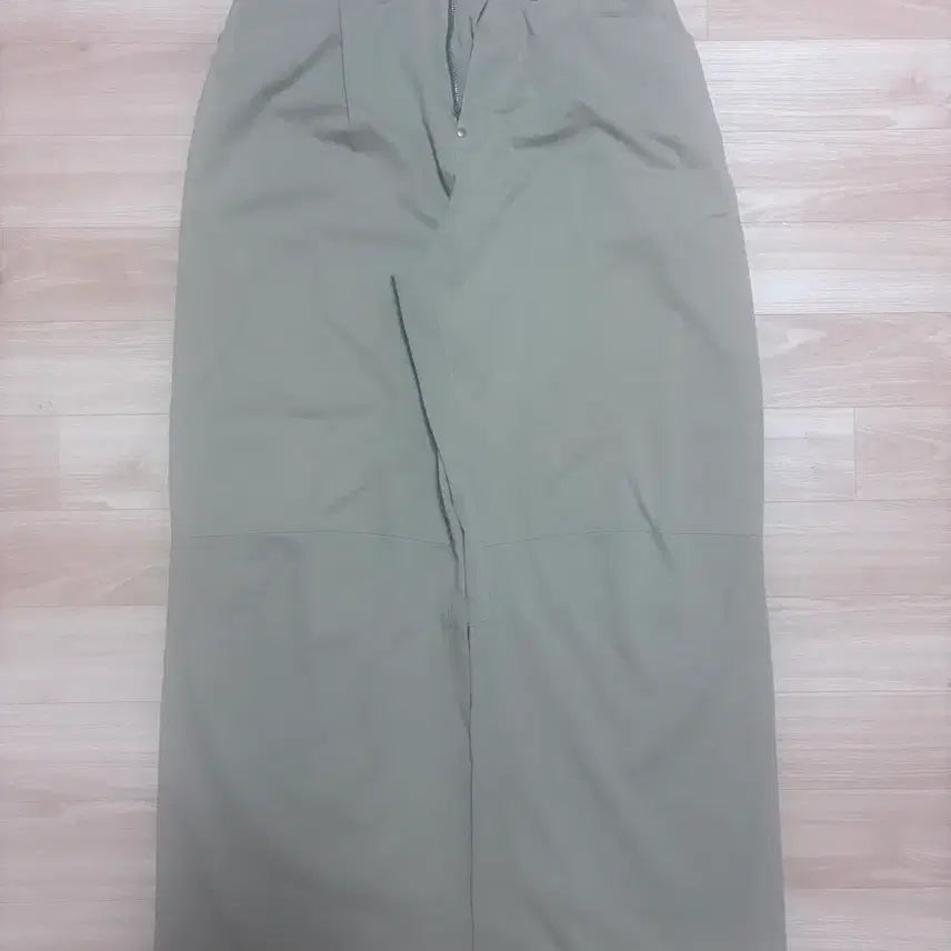 [BUNJANG] Polytelu One-Tuck Goshima Khaki Beige Pants / [4] 폴리테루 원턱 고시마 23fw 카키 베이지