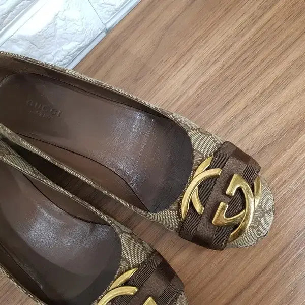 [BUNJANG] Gucci Low Heel Platform Pumps / 구찌 낮은굽 구두 230 (정품 247123) 통굽