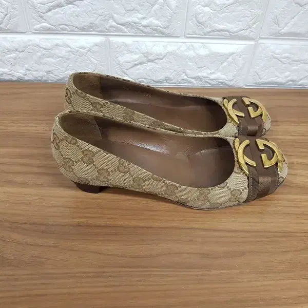 [BUNJANG] Gucci Low Heel Platform Pumps / 구찌 낮은굽 구두 230 (정품 247123) 통굽