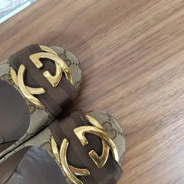[BUNJANG] Gucci Low Heel Platform Pumps / 구찌 낮은굽 구두 230 (정품 247123) 통굽