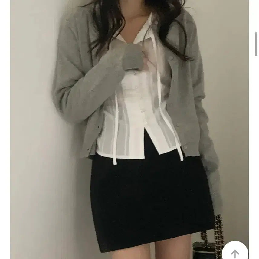 [BUNJANG] Venueet Moet Jacquard Blouse / 베뉴엣 블라우스