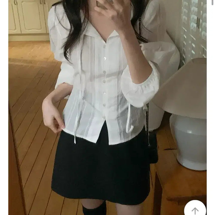 [BUNJANG] Venueet Moet Jacquard Blouse / 베뉴엣 블라우스