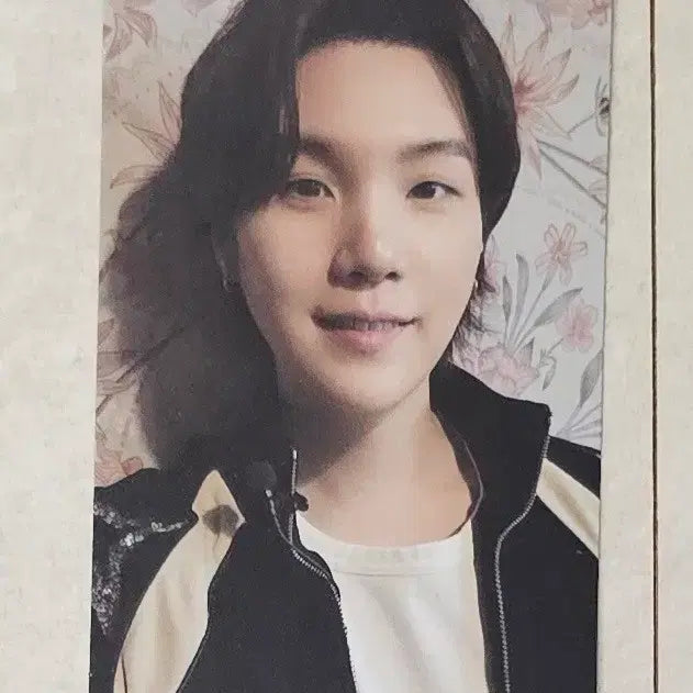 [SOLD OUT] 방탄 아리랑 앨범 위버스 특전 슈가 포카 B