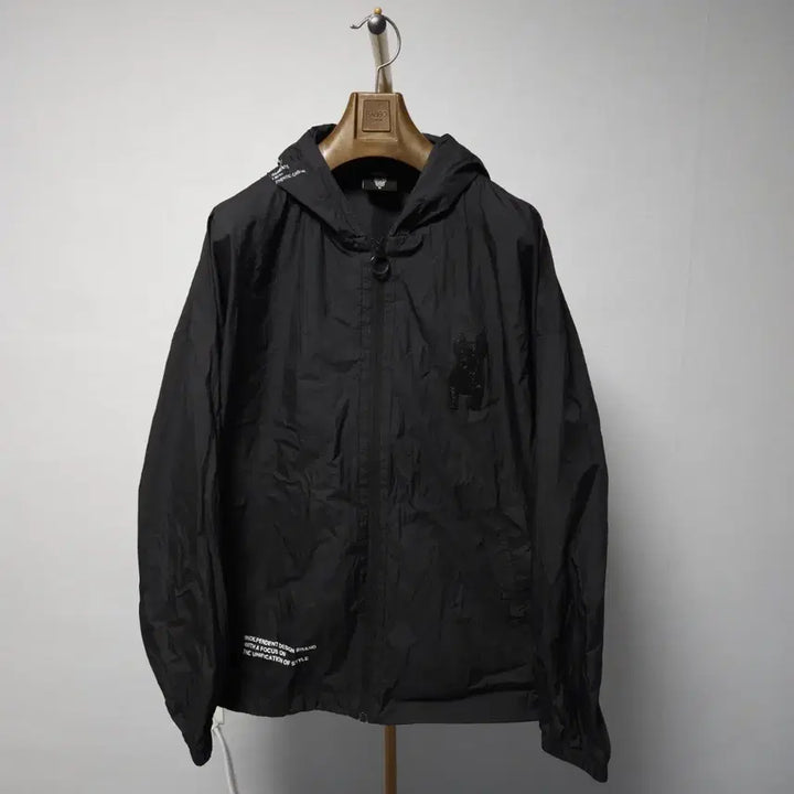 [SOLD OUT] 라이프워크 홑겹 여름 오버핏 후드 바람막이