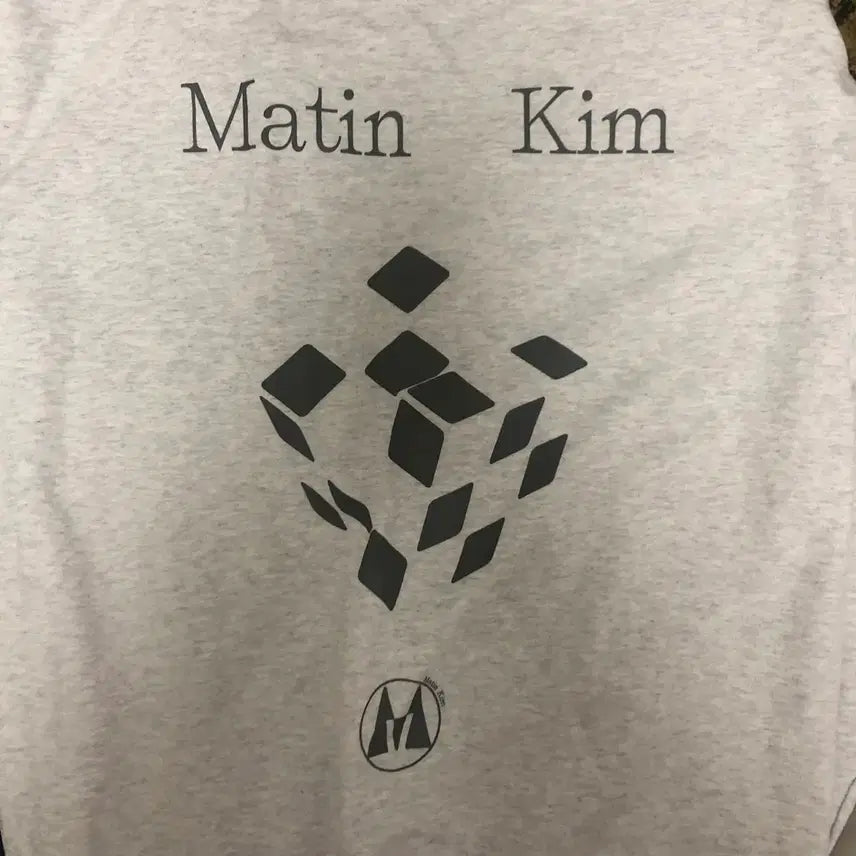 [BUNJANG] Matin Kim Rubik Cube MTM Sweatshirt / 마뗑킴 MATIN RUBIK CUBE MTM