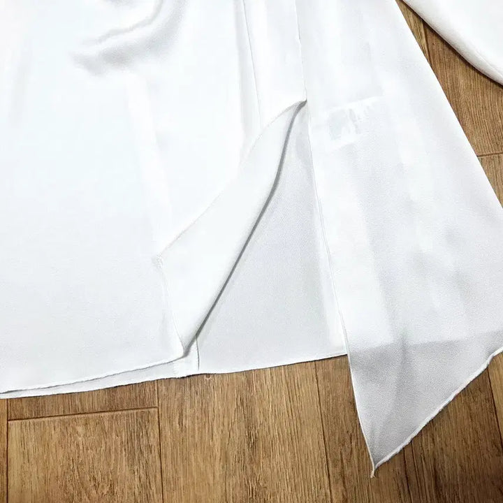[BUNJANG] MOMBBE Drape Blouse (55-66) New / 몸빼(MOMBBE) 드레이프 블라우스 55-66 새상품