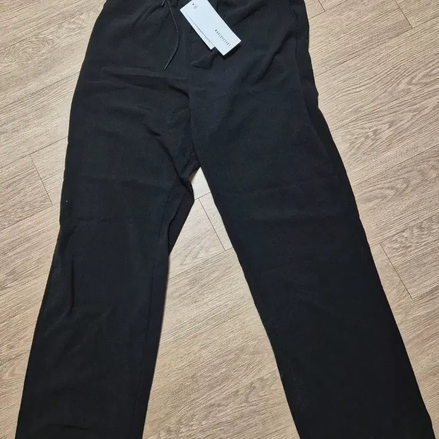 [SOLD OUT] 후러브스아트 와이드 밴딩 슬랙스 블랙