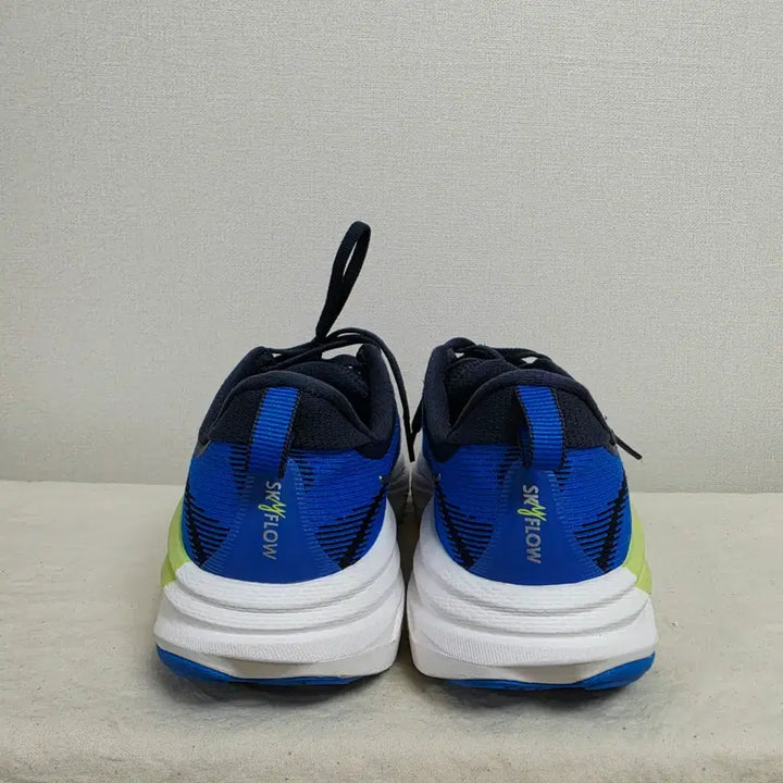 [BUNJANG] Skyflow 2E Sneakers / 260호카 스카이플로우 2E  -797