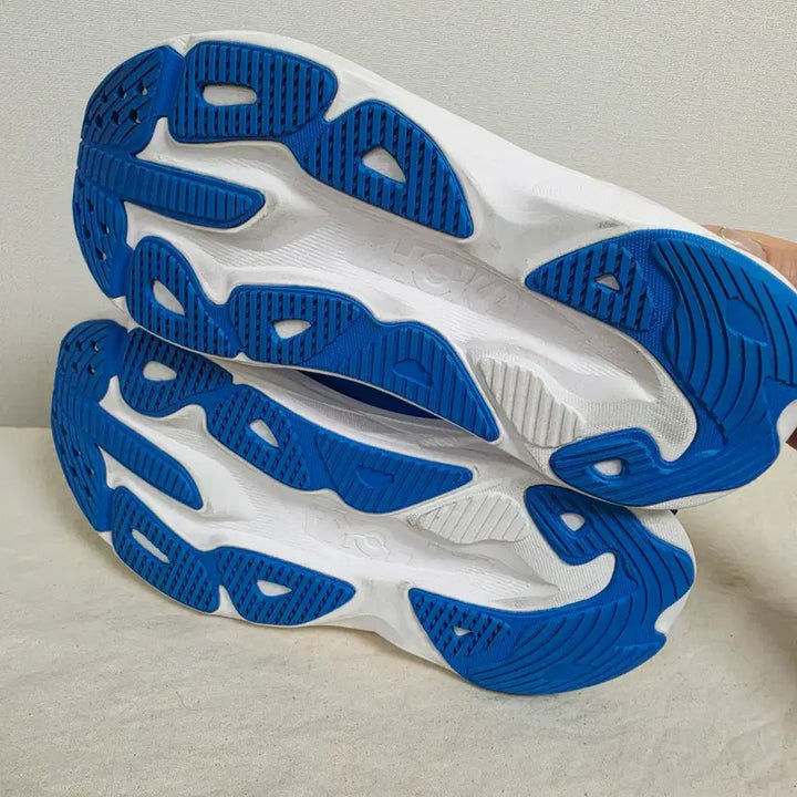 [BUNJANG] Skyflow 2E Sneakers / 260호카 스카이플로우 2E  -797