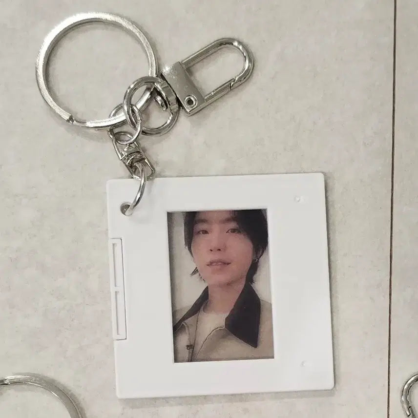 [SOLD OUT] 방탄 아리랑 앨범 위버스 특전 슈가 필름 마운트 키링