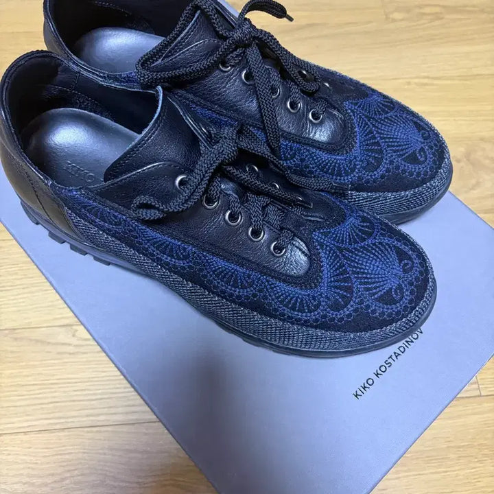 [SOLD OUT] 급처) 키코코스타디노브 찰리스 레이스업 41