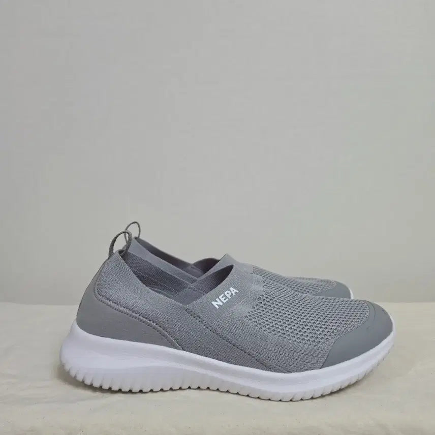 [SOLD OUT] :250네파 소피아 초경량 슬립온-799