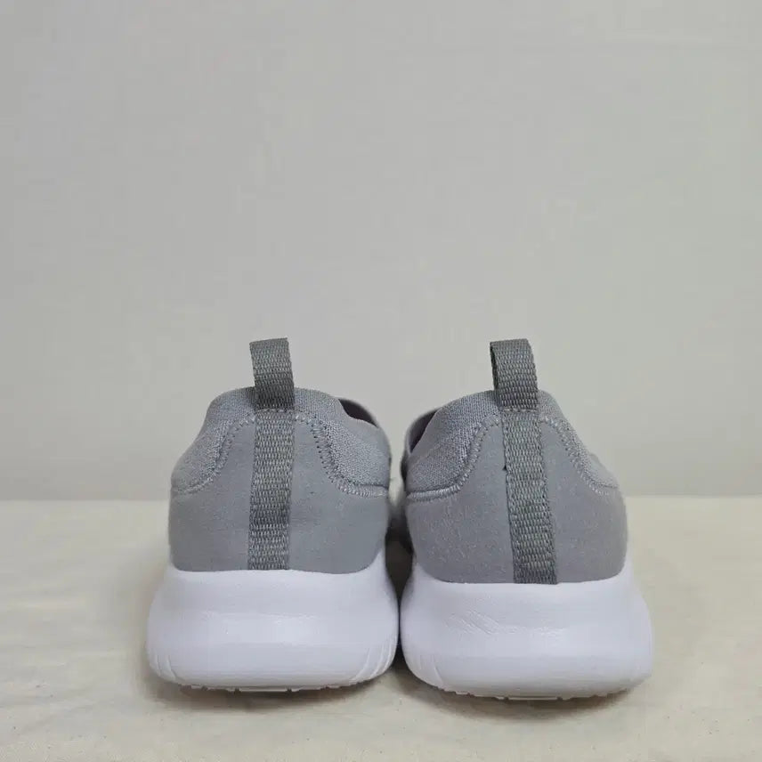 [SOLD OUT] :250네파 소피아 초경량 슬립온-799