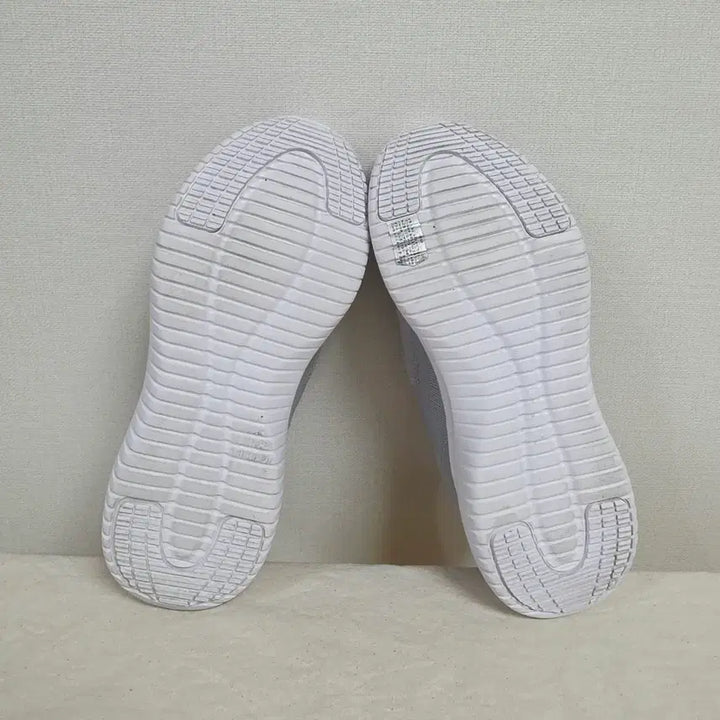 [SOLD OUT] :250네파 소피아 초경량 슬립온-799