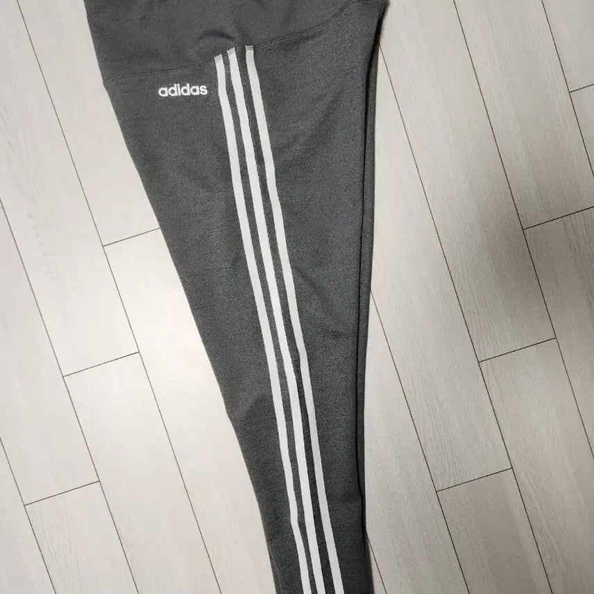 [BUNJANG] Adidas Son Na-eun High-Waist Leggings / 새상품급)아디다스 NC08 하이웨스트 손나은 레깅스 FI0830 타이즈