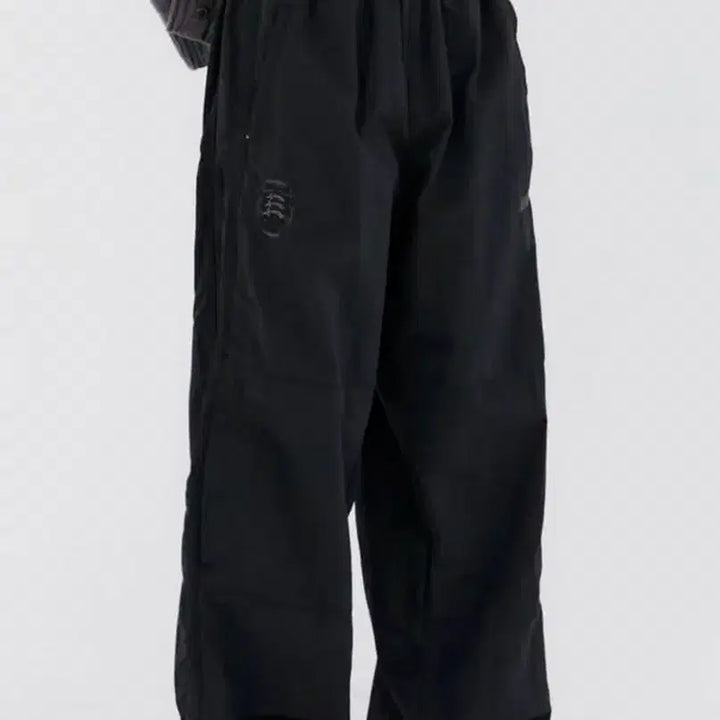 [SOLD OUT] 폴리테루X노매뉴얼 트랙팬츠 Sports블랙 3사이즈.