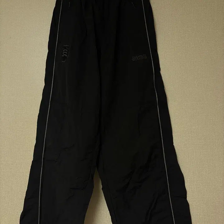[SOLD OUT] 폴리테루X노매뉴얼 트랙팬츠 Sports블랙 3사이즈.