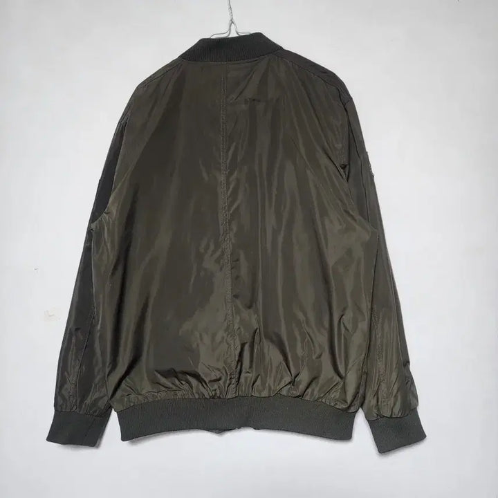 [BUNJANG] Jjori Shop Victorious Bomber Jacket (105) / 쪼리샵 빅토리어스 항공점퍼 105