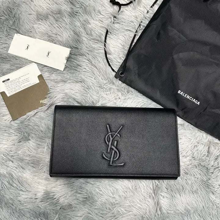 [BUNJANG] Saint Laurent Leather Clutch / 입생로랑 생로랑 클러치 (정품)