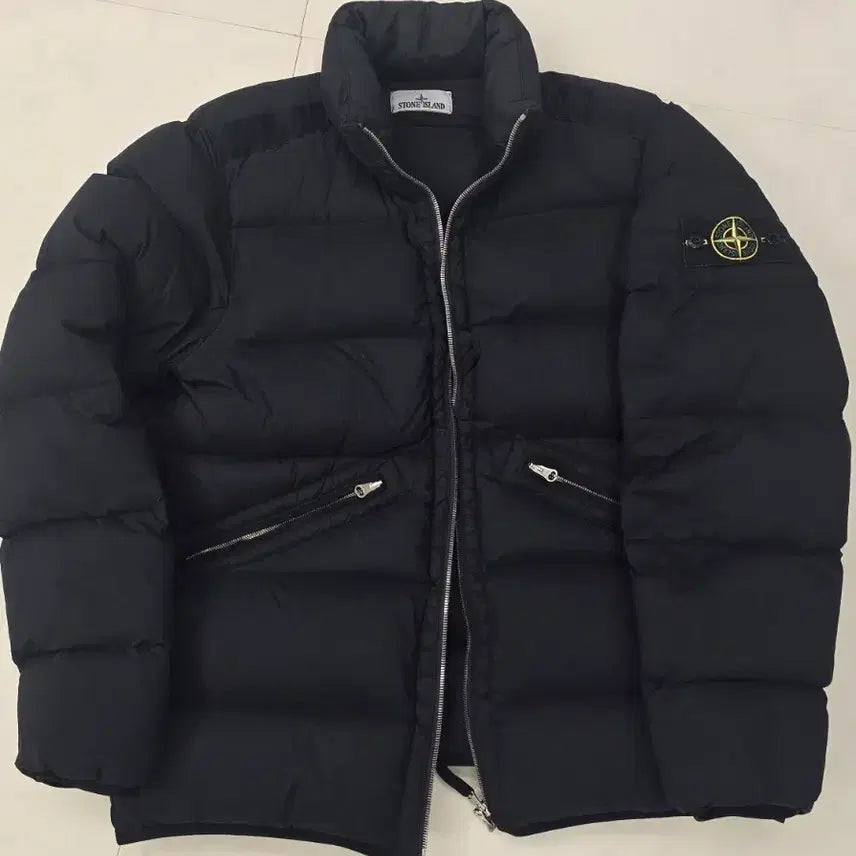 [BUNJANG] Stone Island Seamless Tunnel Padded Jacket / 스톤아일랜드 블랙 24fw  심리스 터널 급처