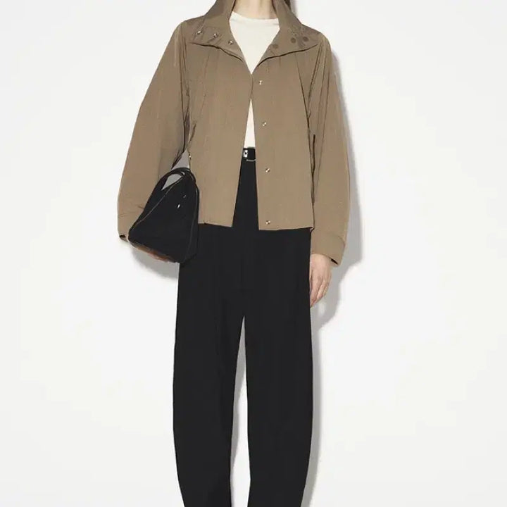 [BUNJANG] COS Nylon Funnel Neck Jacket Beige S / COS 나일론 퍼널넥 재킷 베이지 S