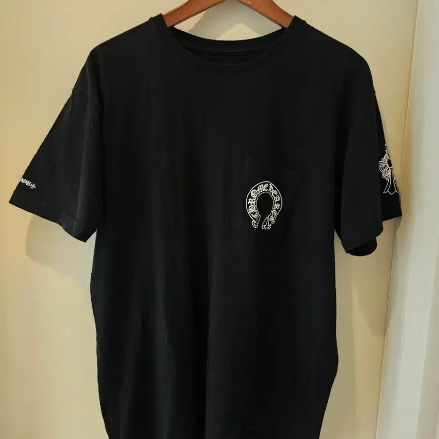 [SOLD OUT] 크롬하츠 홀스슈 퍽유 반팔 티셔츠 블랙 XL